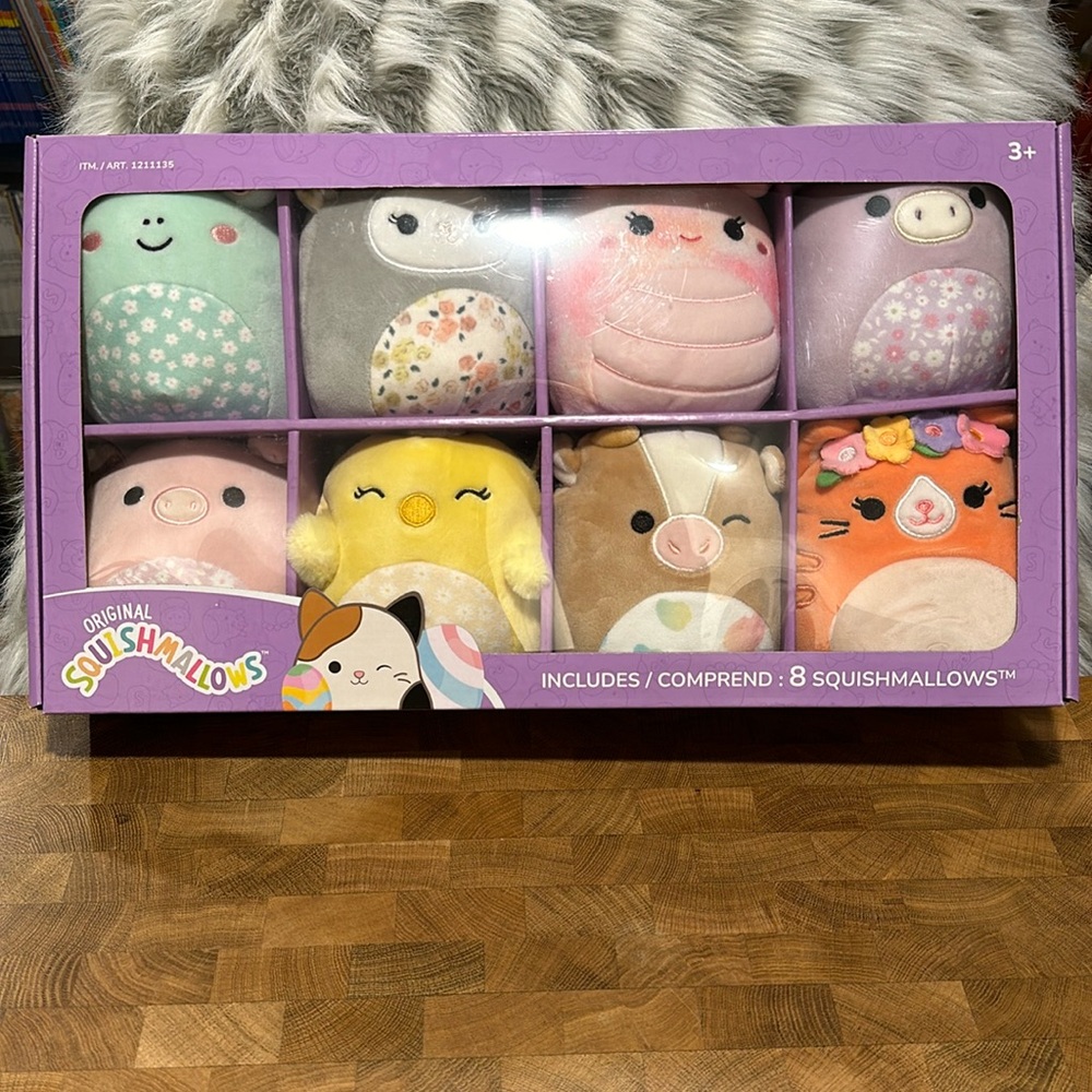 Original squishmallows includes 8 squishmallows New Age 3+